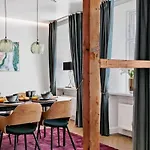 Apartament Stylish - Walk To Tivoli - Cafes *