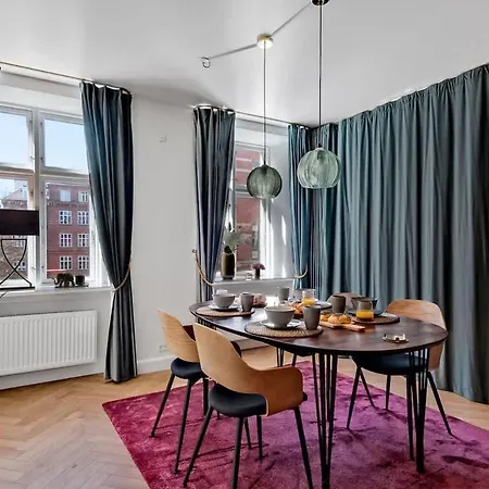 Stylish - Walk To Tivoli - Cafes Lägenhet Köpenhamn