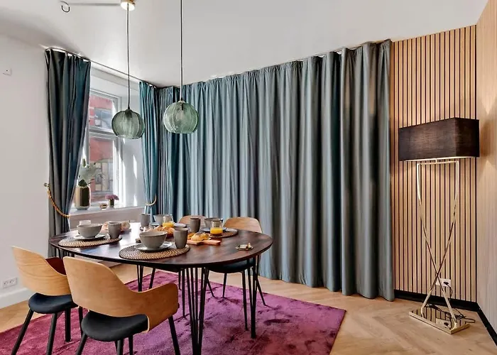 Stylish - Walk To Tivoli - Cafes *