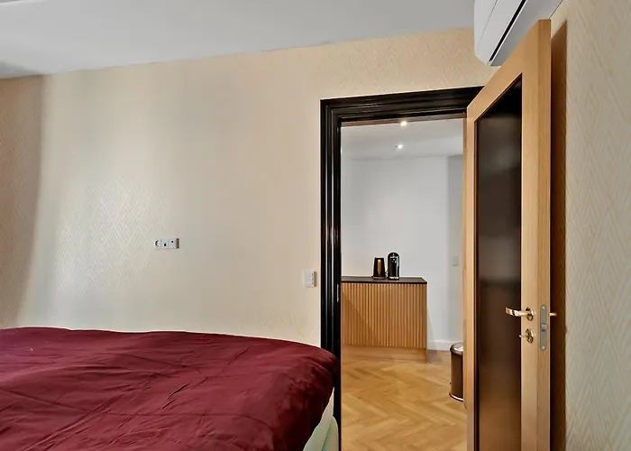 Stylish - Walk To Tivoli - Cafes アパート