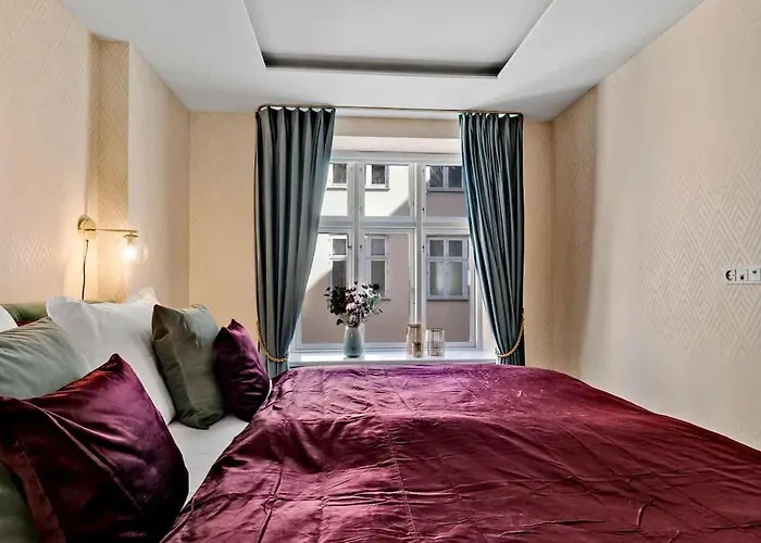 Stylish - Walk To Tivoli - Cafes アパート