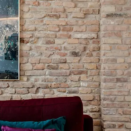 Stylish - Walk To Tivoli - Cafes
